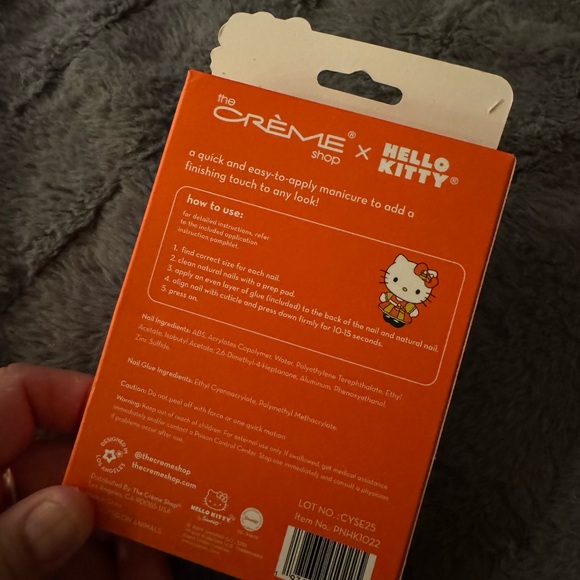 Crème X Hello Kitty Halloween Press-On Nails Set Of 28 - Picture 2 of 3